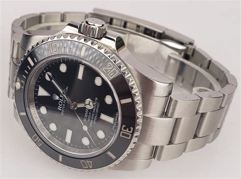 cannot get a submariner 2018 model rolex anywhere|Rolex Submariner original price.